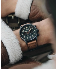 Photo 3 de cette Montre Homme en Acier inoxydable Marron, Noir HAWKER HURRICANE - AVI-8 | AV-4088-03