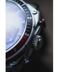 Foto 6 dieser Hawker Hunter Herrenuhr aus schwarzem, rotem Edelstahl – AVI-8 | AV-4100-03