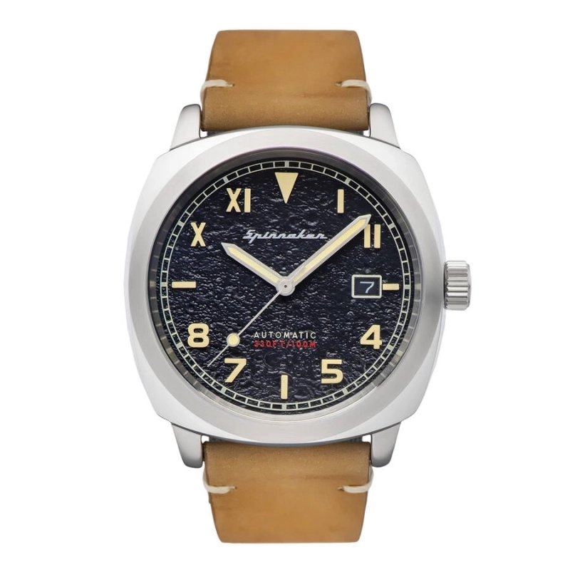 Photo de face de cette Montre Homme en Acier inoxydable Gris, Marron, Noir Hull California - SPINNAKER | SP-5071-01