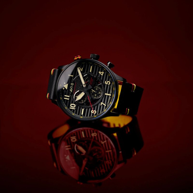 Montre Chronographe en Acier inoxydable, Cuir, Nylon, Homme Noir, Rouge - FLYBOY - AV-4109-01 - AVI-8